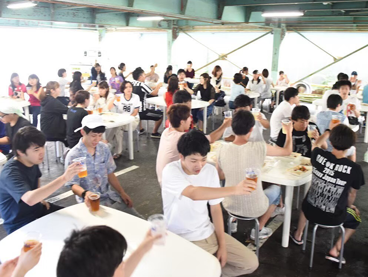 阪井ゼミ：祭り前日BBQ交流会（全体）