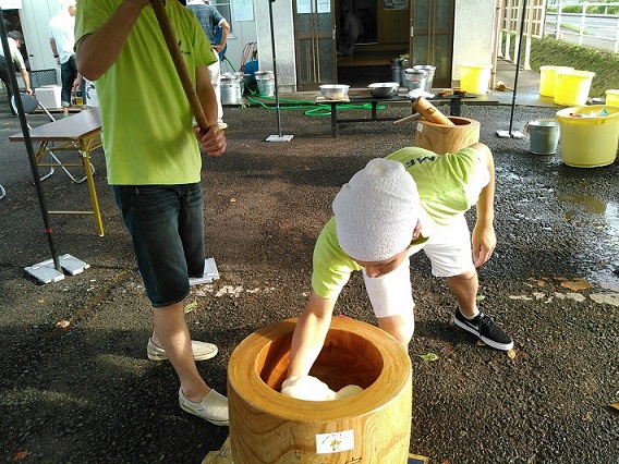 あんこ餅の作成の手伝い