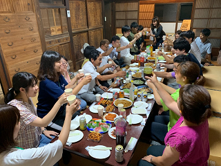 町民の方たちと懇親会。