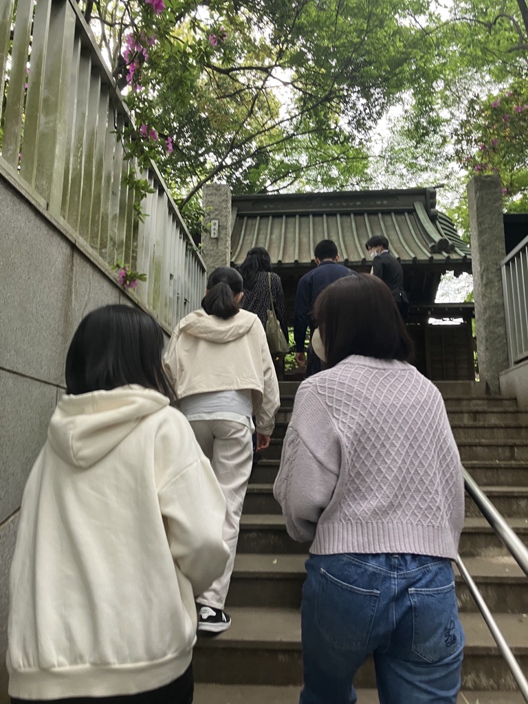 龍光寺へ向かう階段