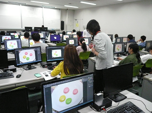 画像編集入門では、マカロンの色を変える練習をしました。