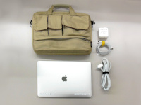 MacBook Air (M1, 2020)